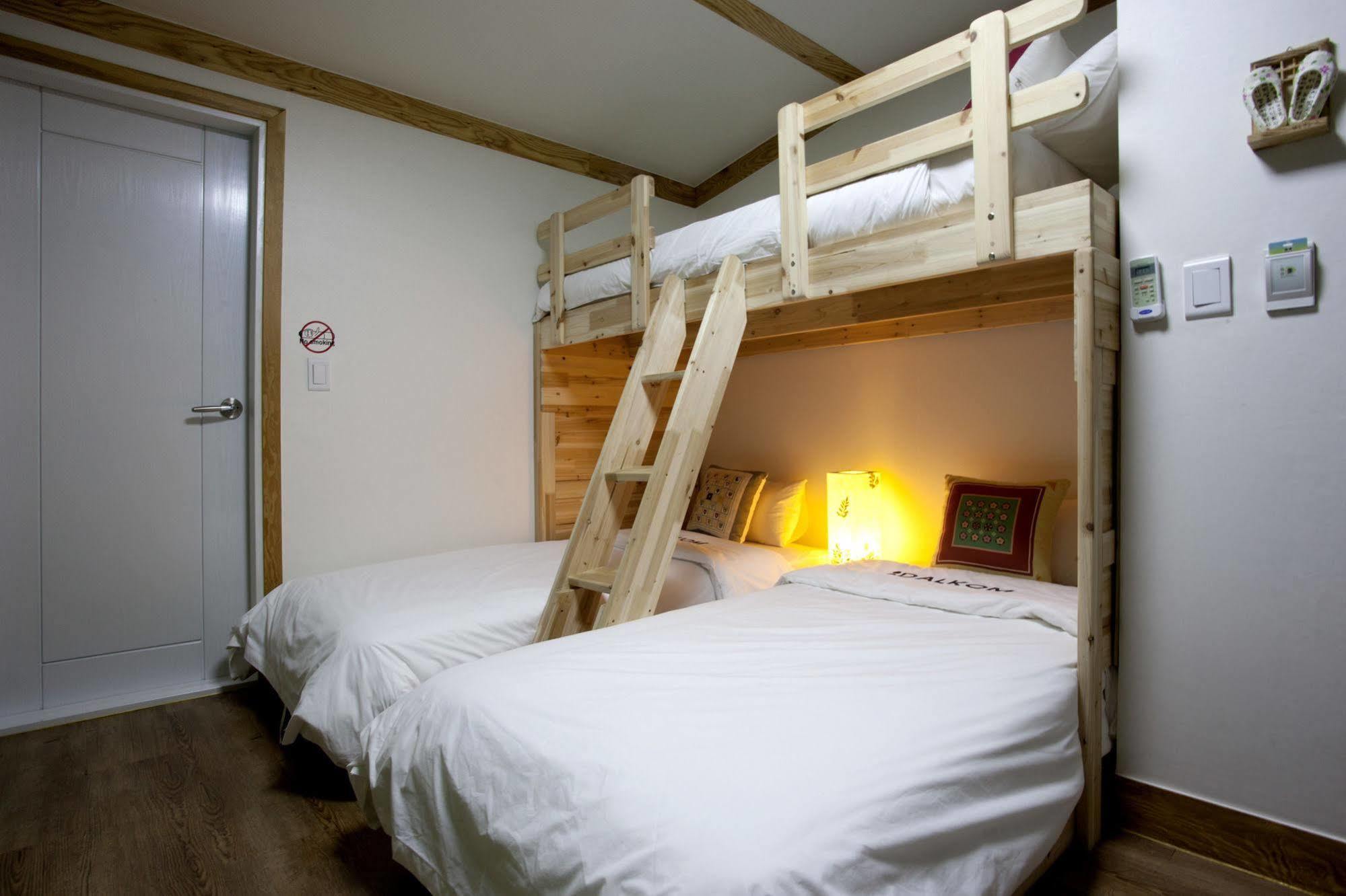 Mini Hotel Dalkom In Dongdaemun Séoul Extérieur photo