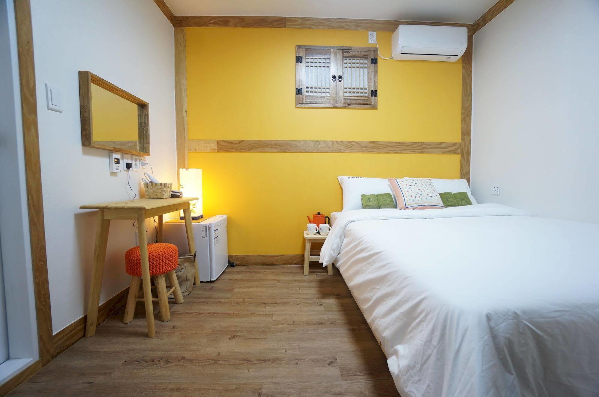 Mini Hotel Dalkom In Dongdaemun Séoul Extérieur photo