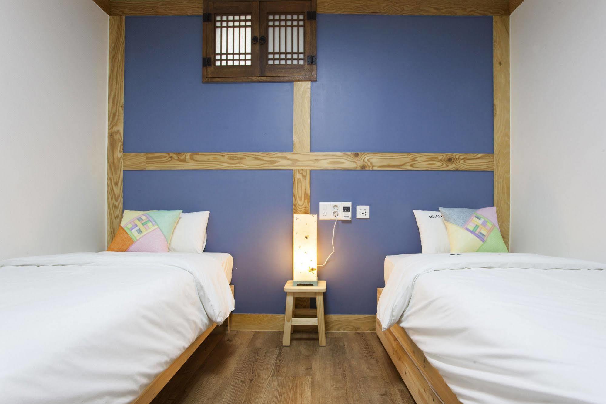Mini Hotel Dalkom In Dongdaemun Séoul Extérieur photo